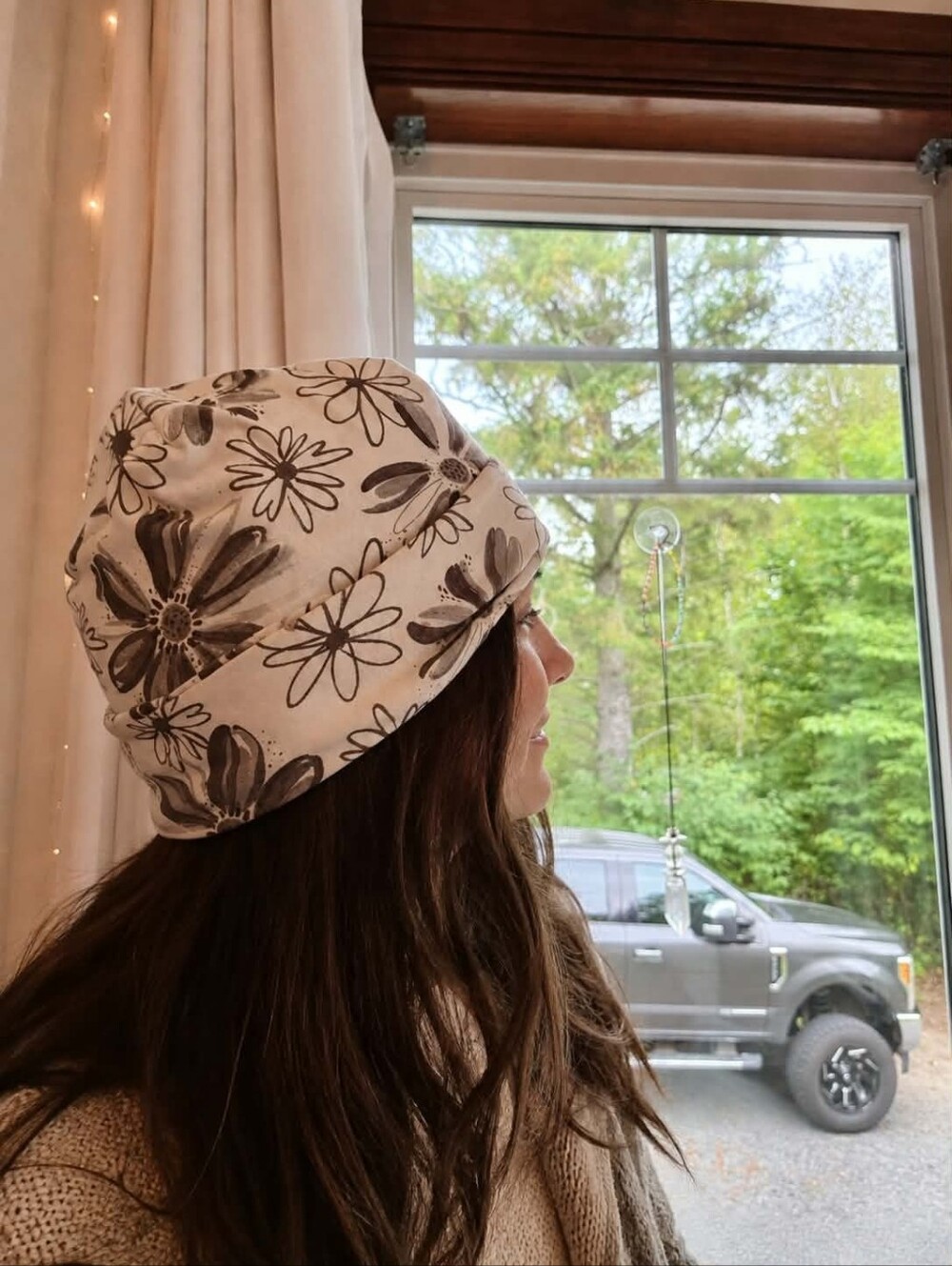 Floral Print Beanie Hat - White and Black